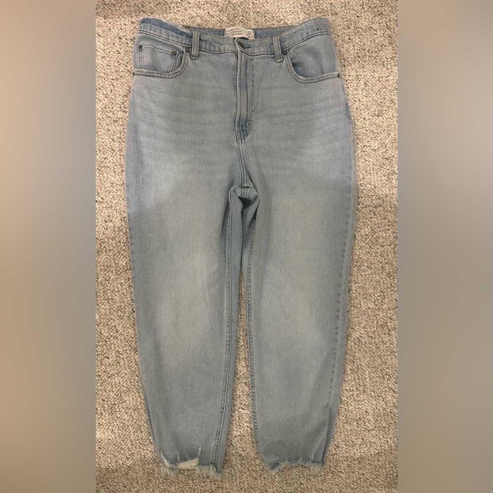 Abercrombie & Fitch Curve Love Ankle Straight Ultra High Rise Light Wash Jeans